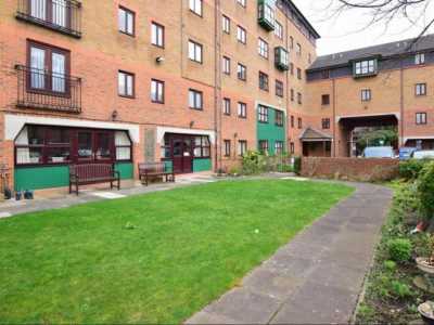 Apartment For Rent in Gravesend, United Kingdom