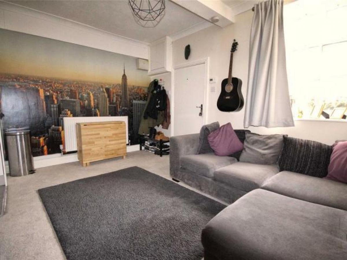 Picture of Apartment For Rent in Cheltenham, Gloucestershire, United Kingdom