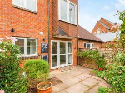 Apartment For Rent in Thame, United Kingdom