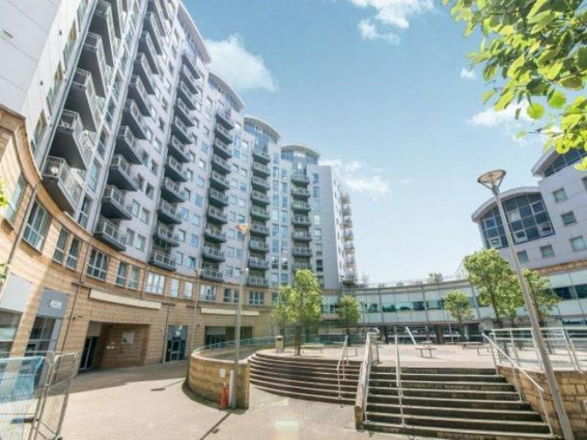 Picture of Apartment For Rent in Basingstoke, Hampshire, United Kingdom