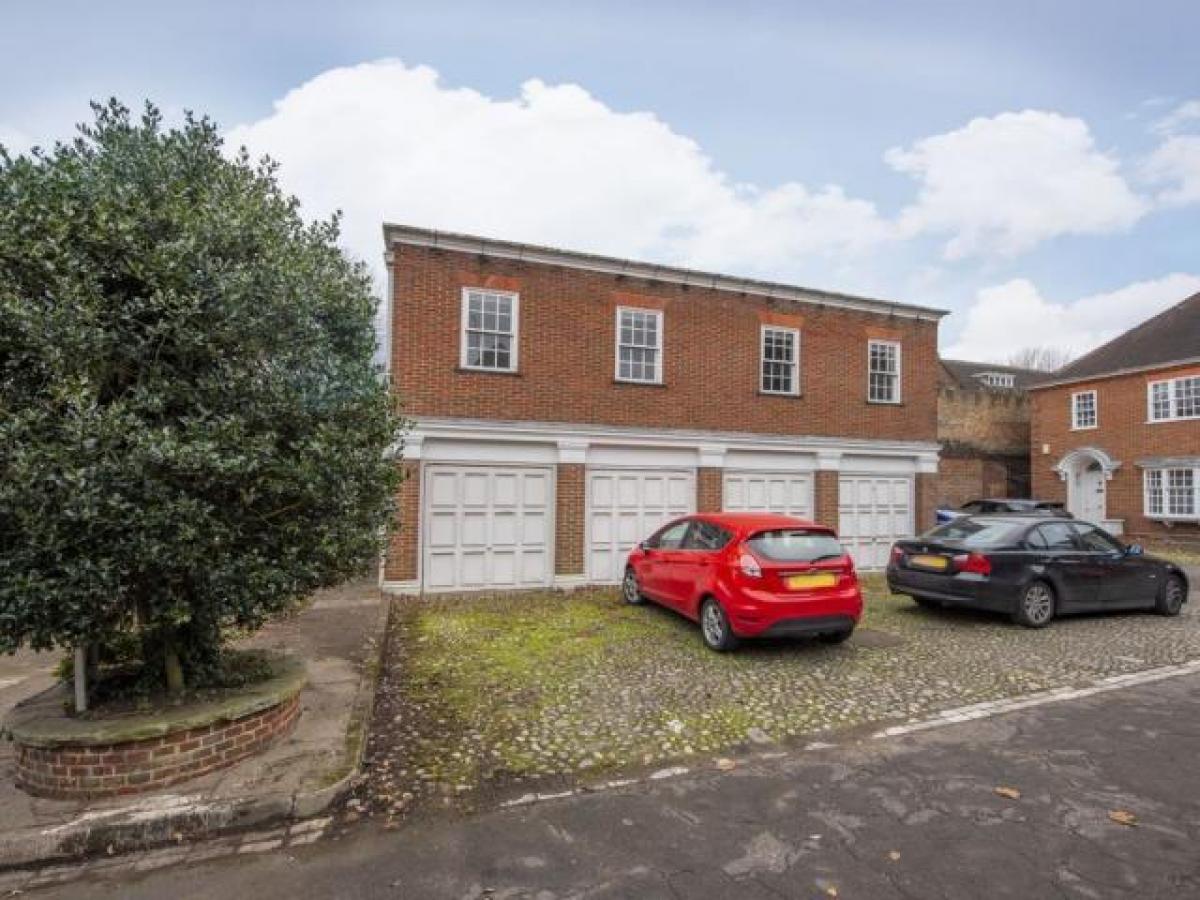 Picture of Apartment For Rent in Richmond, Greater London, United Kingdom