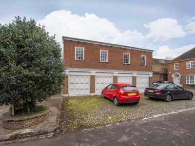 Apartment For Rent in Richmond, United Kingdom