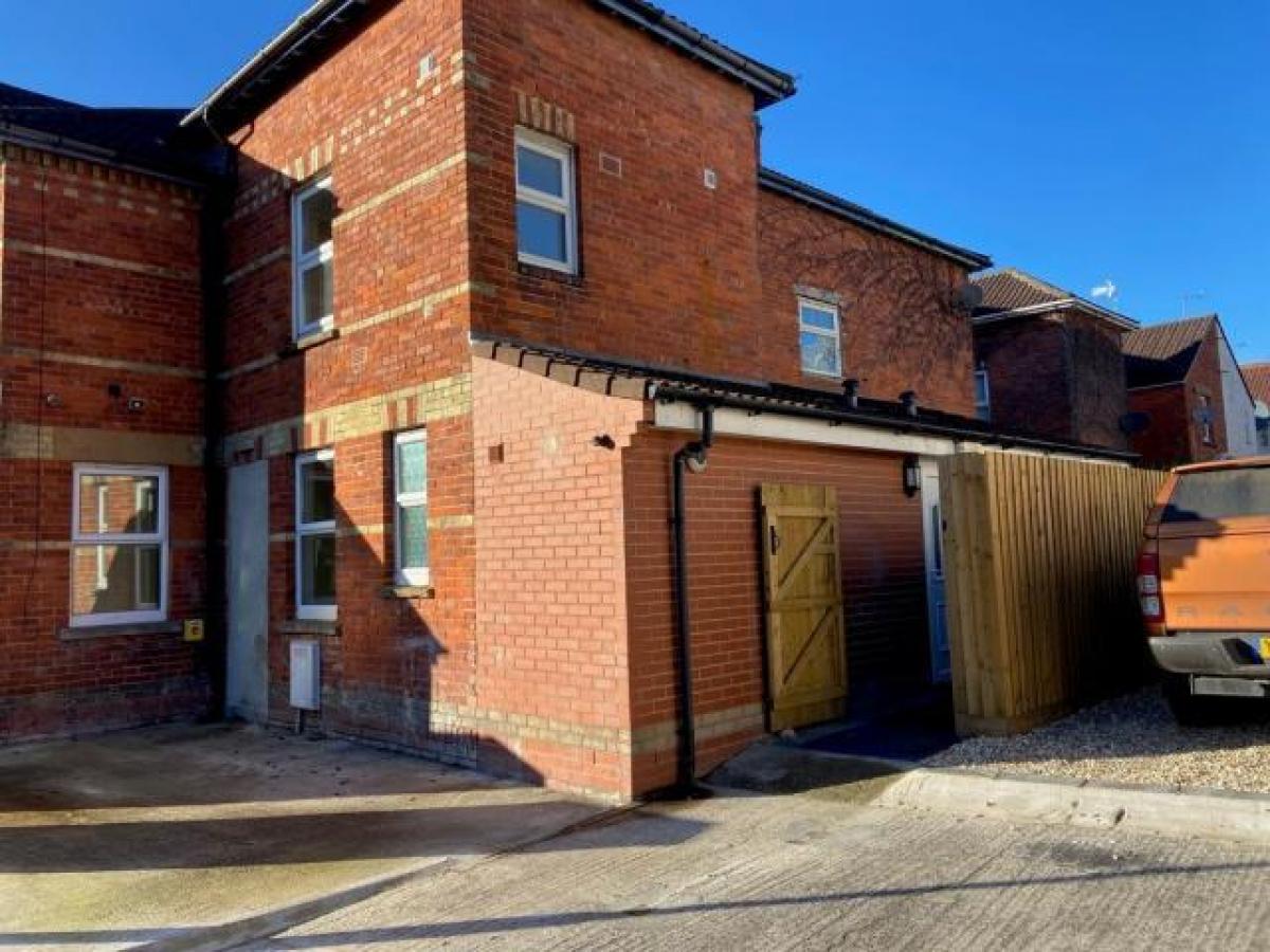 Picture of Apartment For Rent in Yeovil, Somerset, United Kingdom