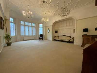 Apartment For Rent in Hove, United Kingdom