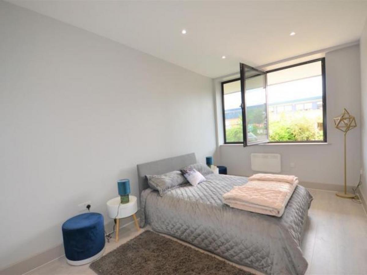 Picture of Apartment For Rent in Aylesbury, Buckinghamshire, United Kingdom
