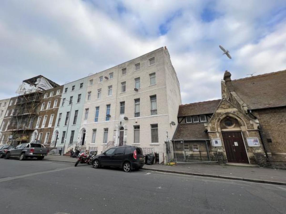 Picture of Apartment For Rent in Margate, Kent, United Kingdom