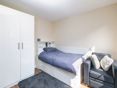 Apartment For Rent in Bangor, United Kingdom