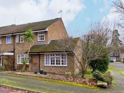 Home For Rent in Camberley, United Kingdom