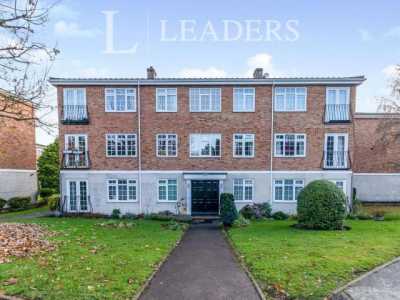 Apartment For Rent in Walton on Thames, United Kingdom