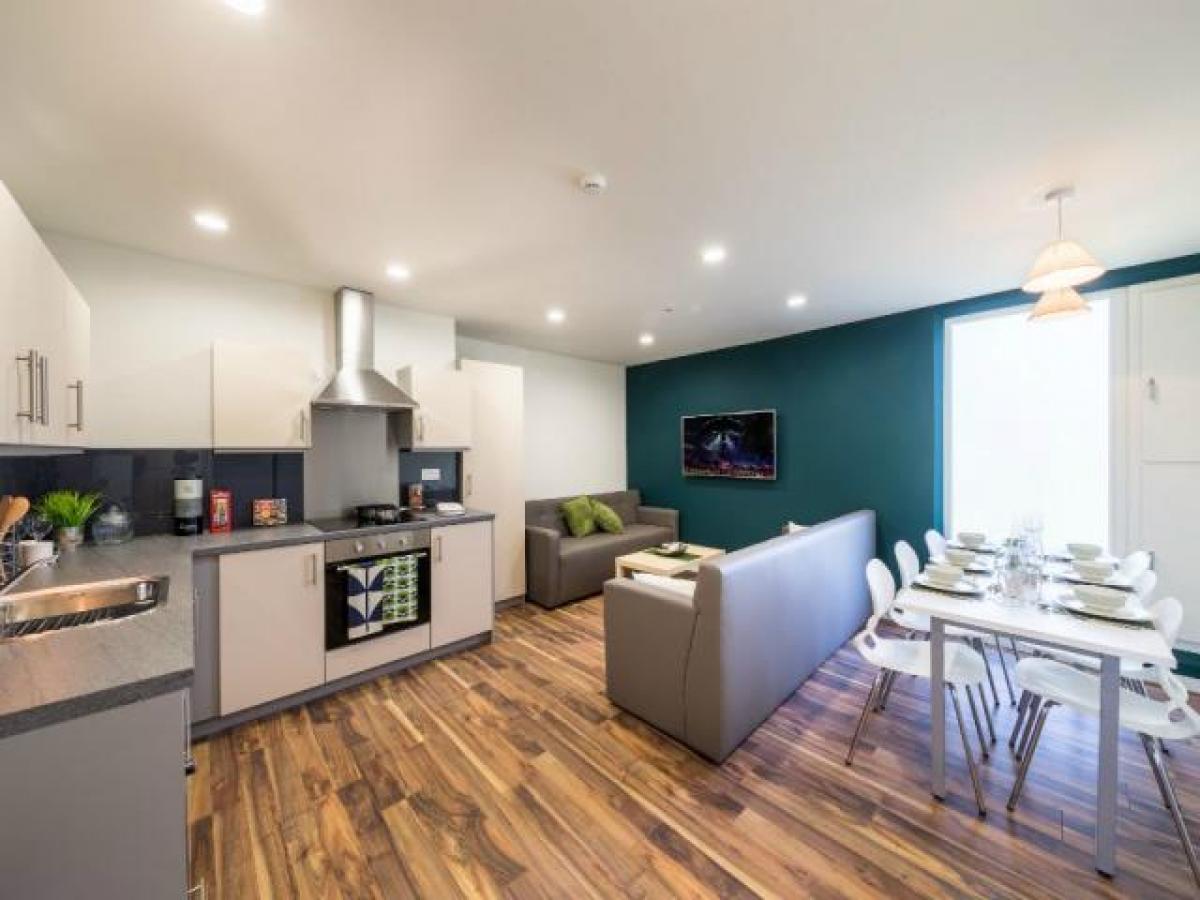 Picture of Apartment For Rent in Egham, Surrey, United Kingdom