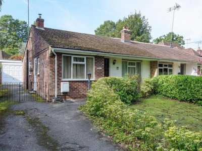 Bungalow For Rent in Wokingham, United Kingdom