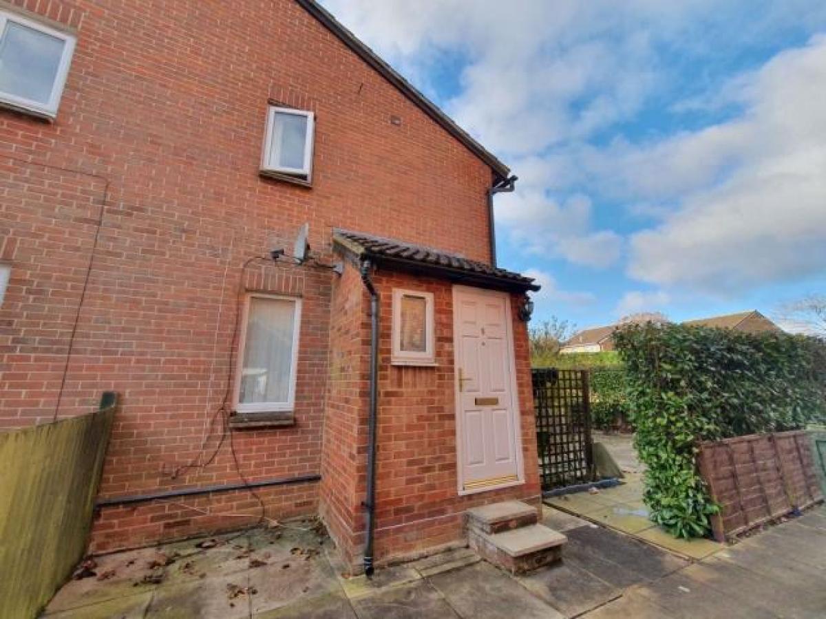 Picture of Home For Rent in Tadley, Hampshire, United Kingdom