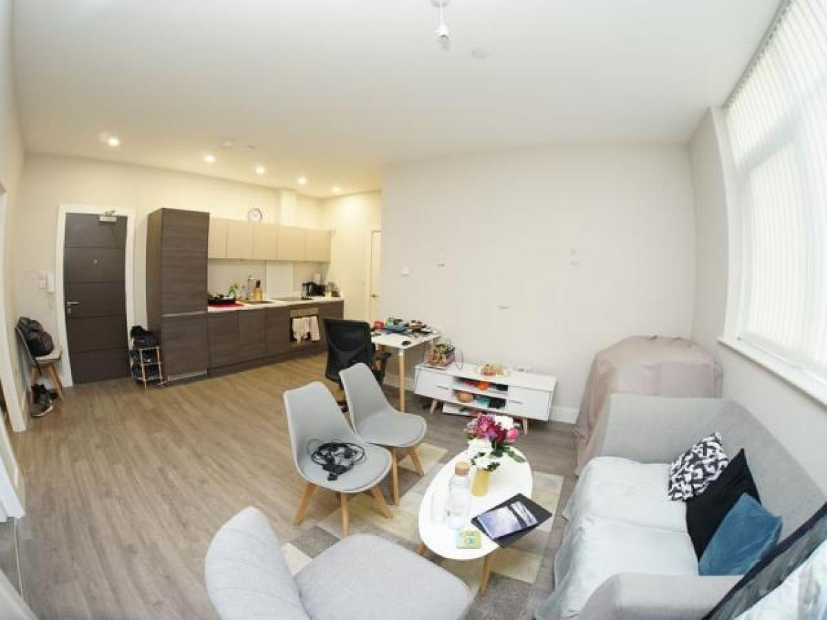 Picture of Apartment For Rent in Pudsey, West Yorkshire, United Kingdom