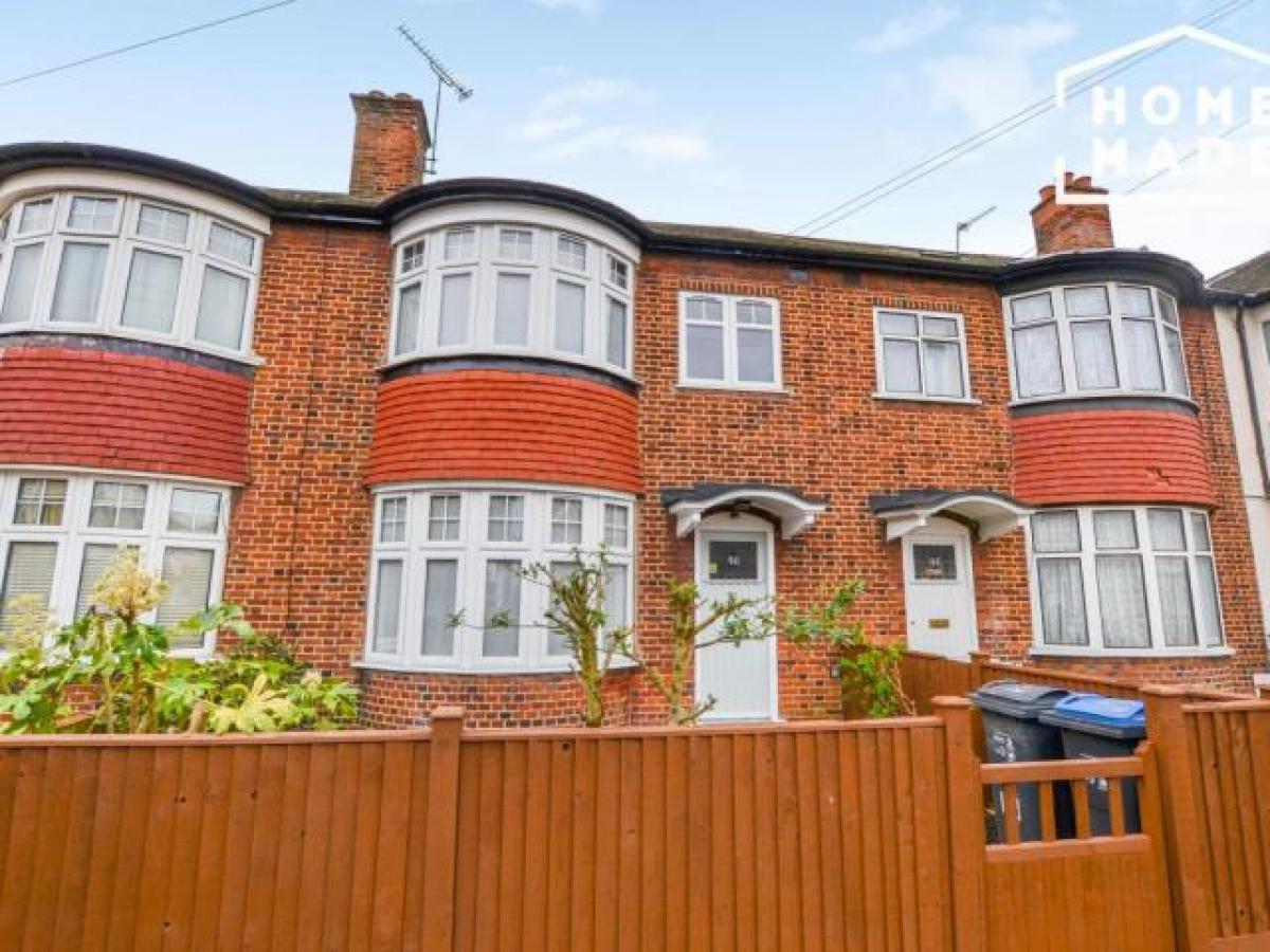 Picture of Home For Rent in Mitcham, Greater London, United Kingdom