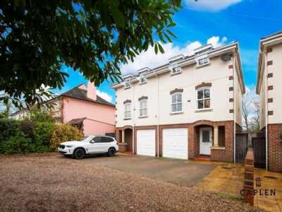 Home For Rent in Buckhurst Hill, United Kingdom