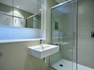 Apartment For Rent in Brentford, United Kingdom