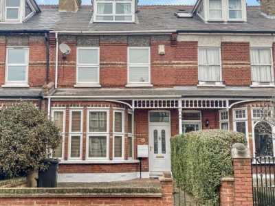 Home For Rent in Gravesend, United Kingdom