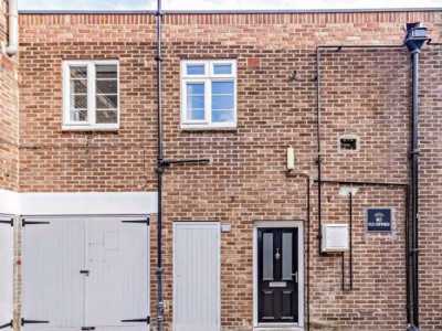 Apartment For Rent in Surbiton, United Kingdom