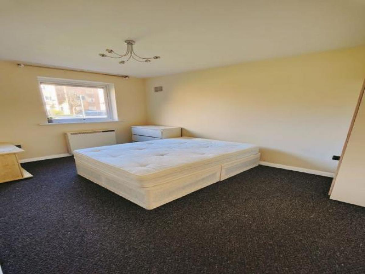 Picture of Apartment For Rent in Barking, Greater London, United Kingdom
