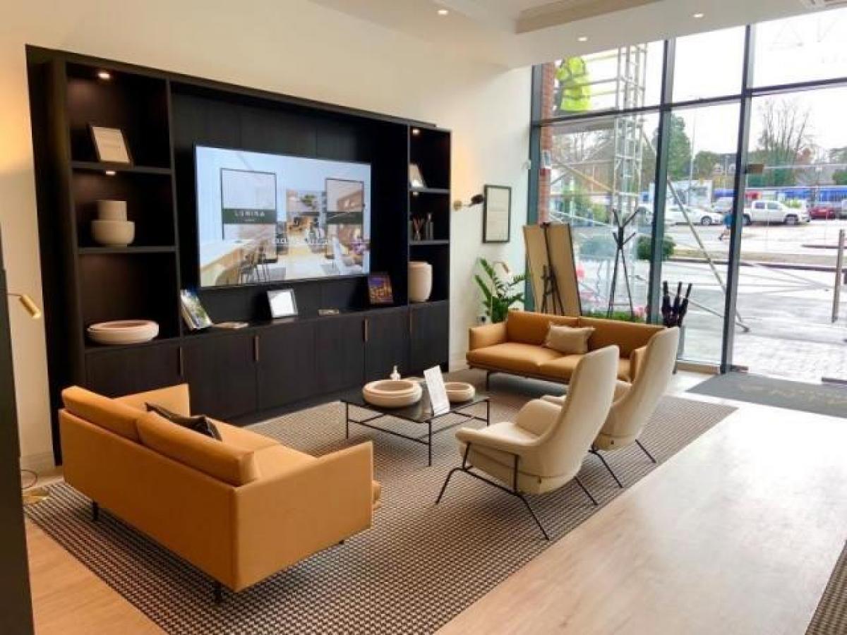 Picture of Apartment For Rent in Camberley, Surrey, United Kingdom