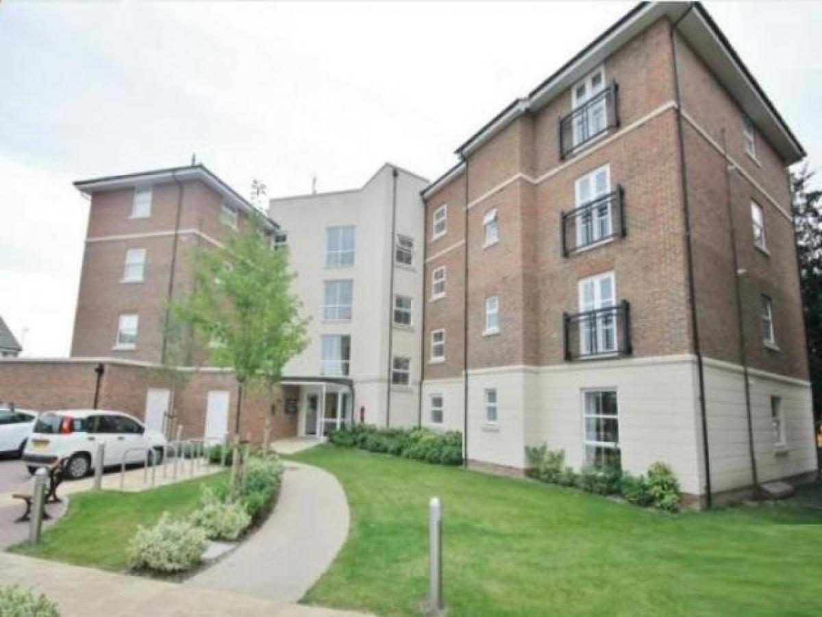 Picture of Apartment For Rent in Farnborough, Hampshire, United Kingdom