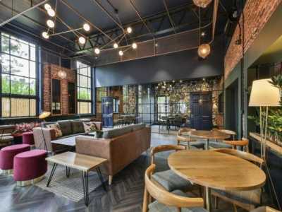 Apartment For Rent in Egham, United Kingdom