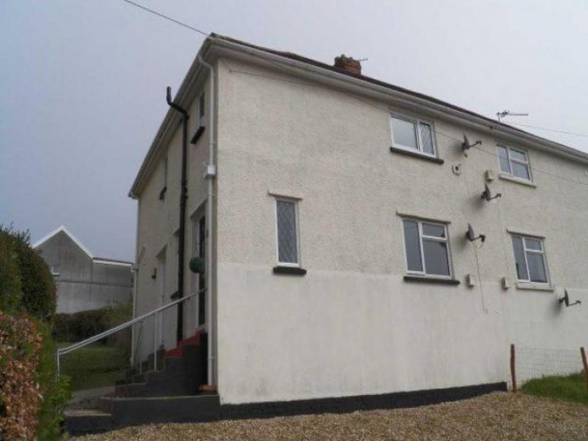 Picture of Apartment For Rent in Carmarthen, Carmarthenshire, United Kingdom