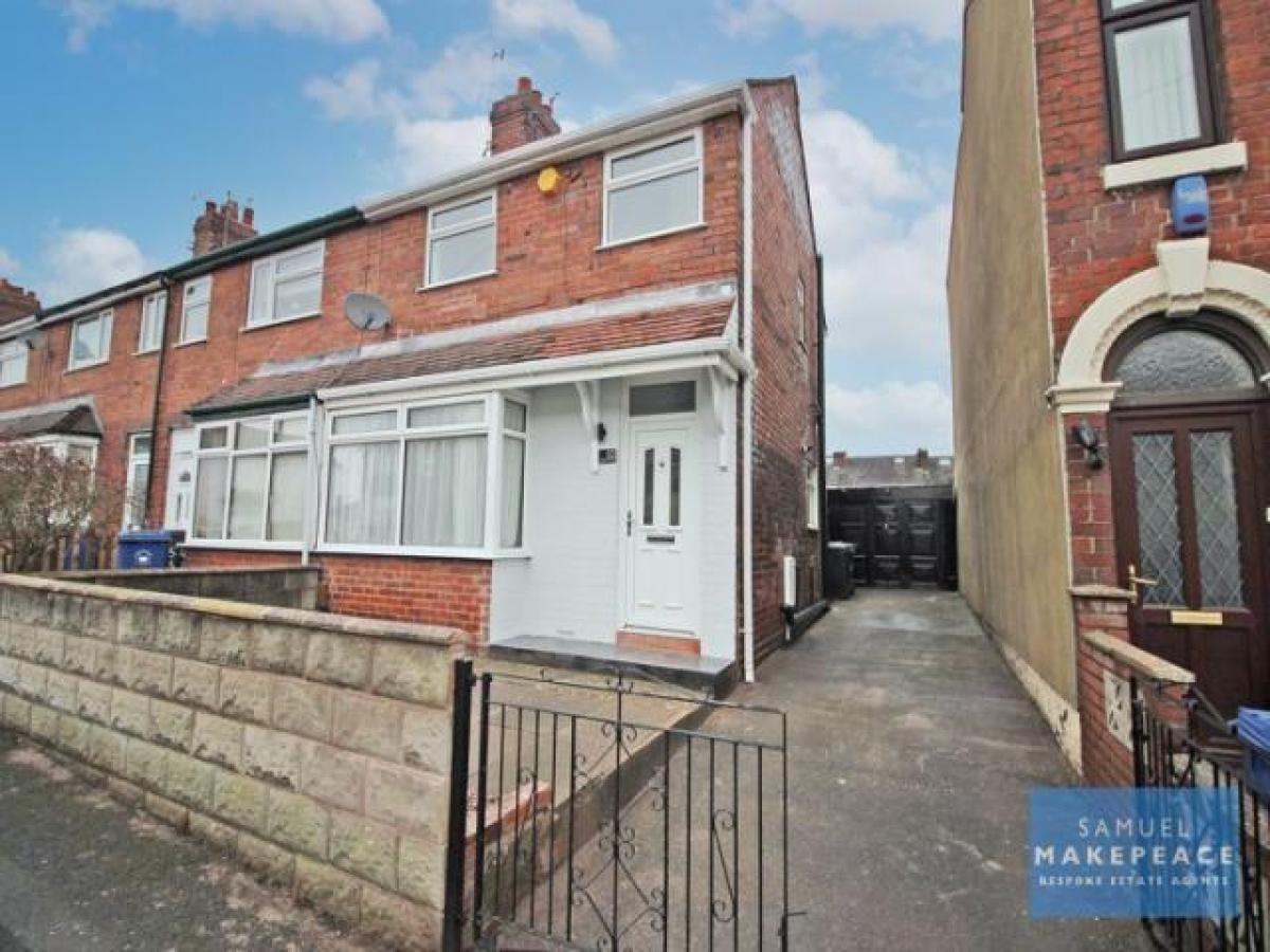 Picture of Home For Rent in Newcastle under Lyme, Staffordshire, United Kingdom