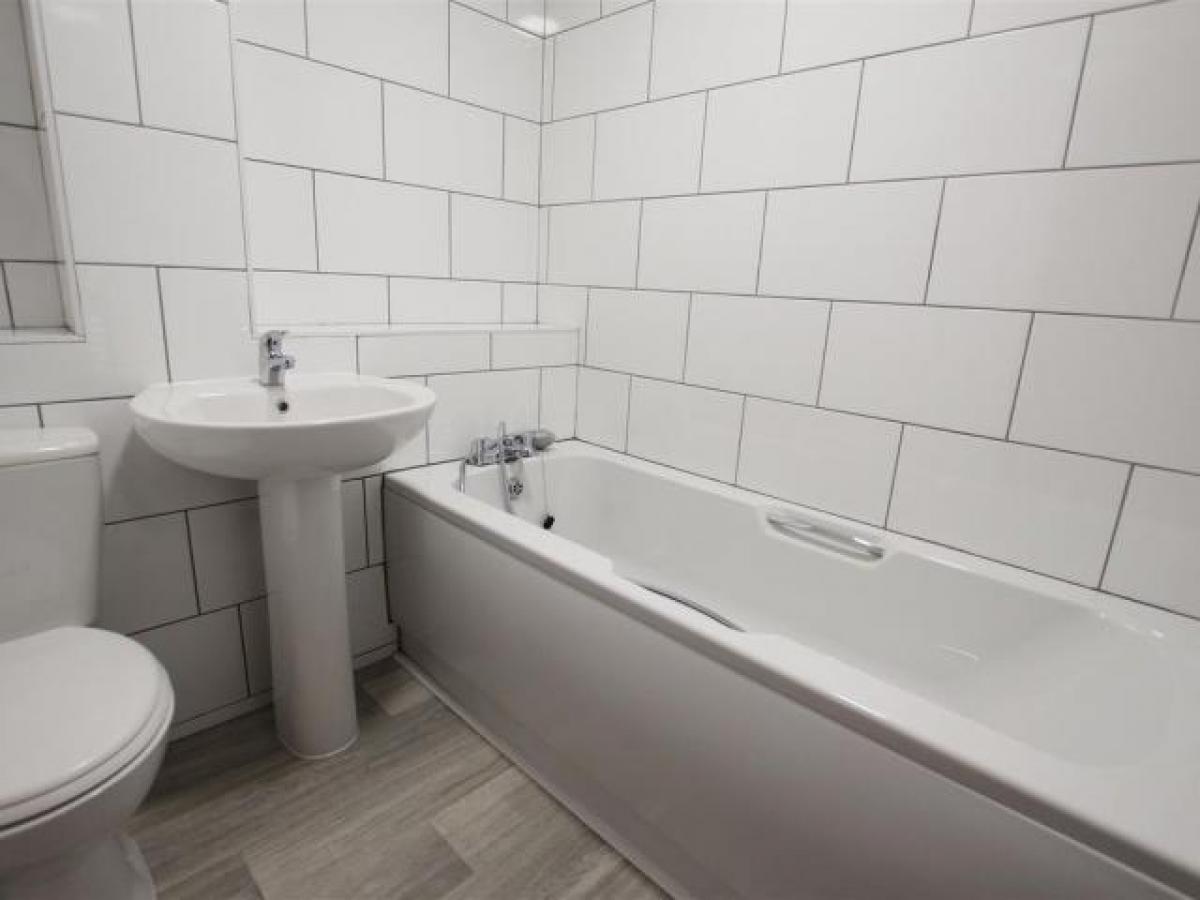 Picture of Apartment For Rent in Eastbourne, East Sussex, United Kingdom