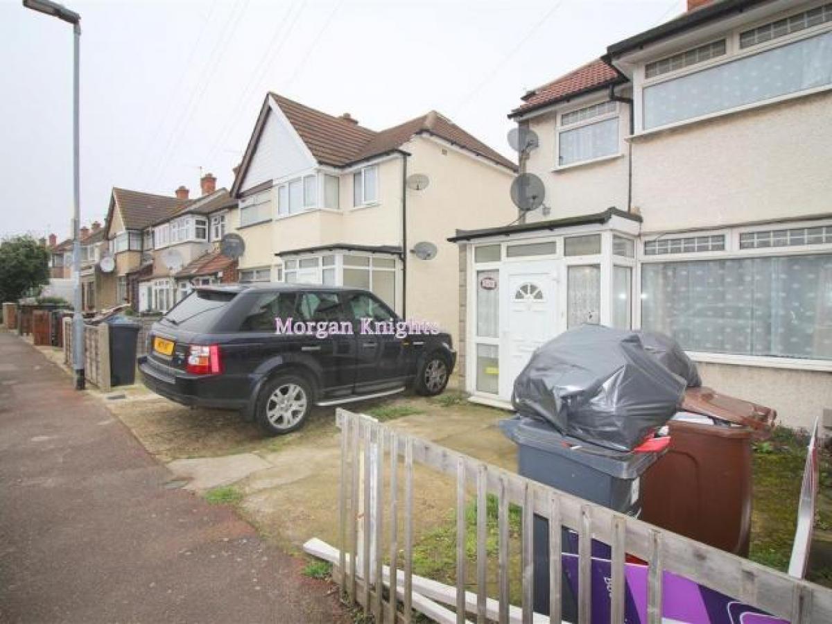 Picture of Home For Rent in Dagenham, Greater London, United Kingdom