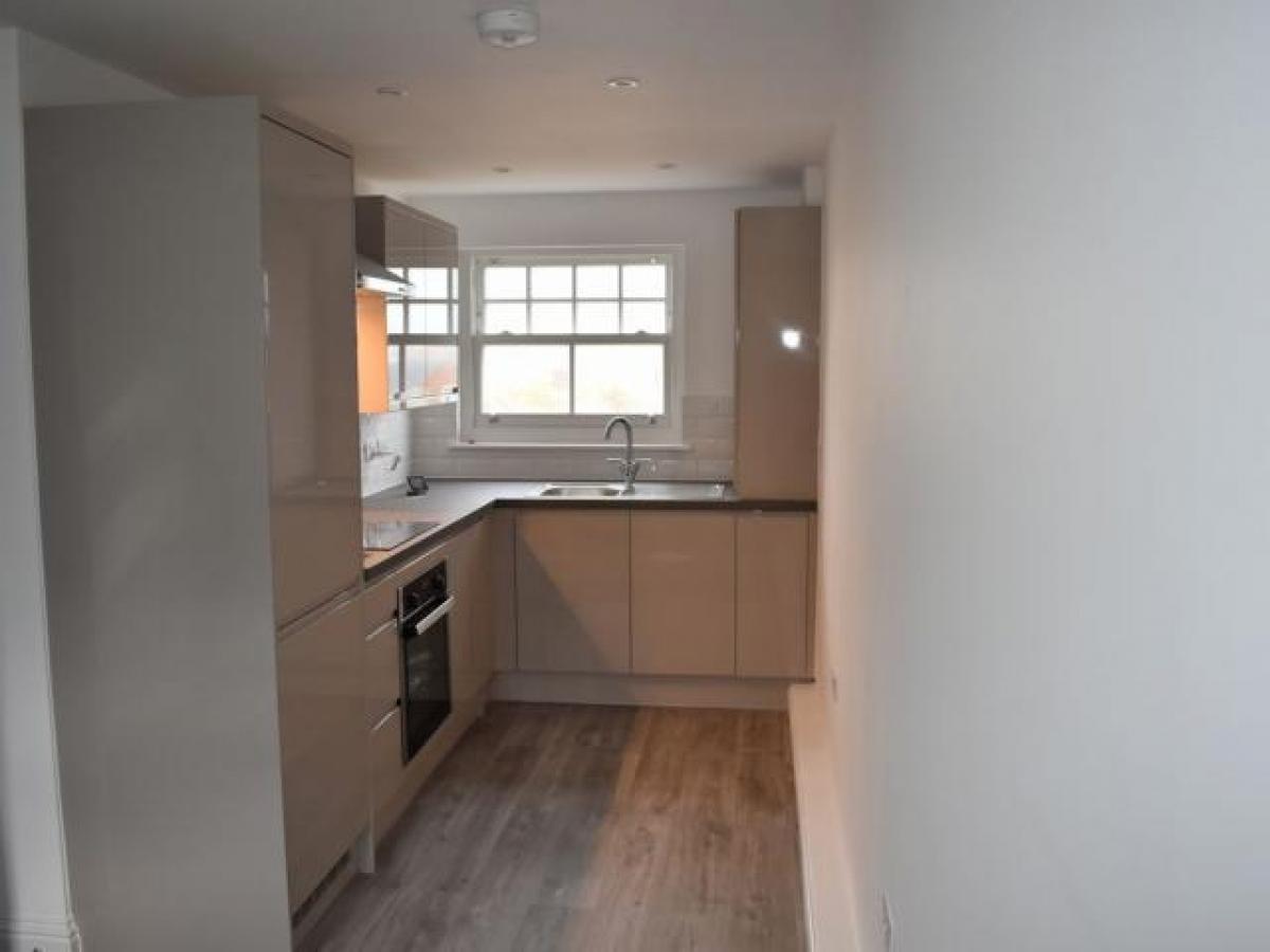Picture of Apartment For Rent in Broadstairs, Kent, United Kingdom