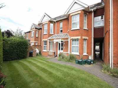 Apartment For Rent in Woking, United Kingdom