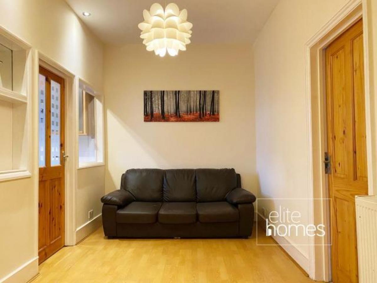Picture of Apartment For Rent in Barnet, Hertfordshire, United Kingdom