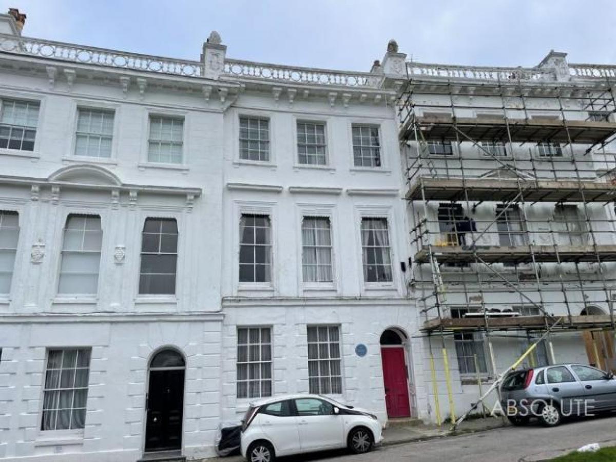 Picture of Apartment For Rent in Torquay, Devon, United Kingdom