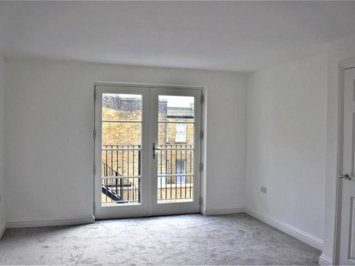 Picture of Apartment For Rent in Broadstairs, Kent, United Kingdom