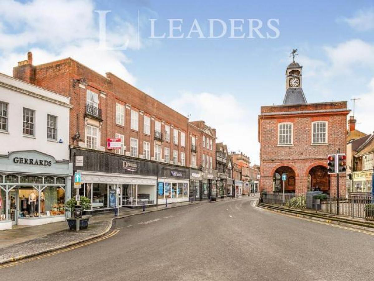 Picture of Apartment For Rent in Reigate, Surrey, United Kingdom