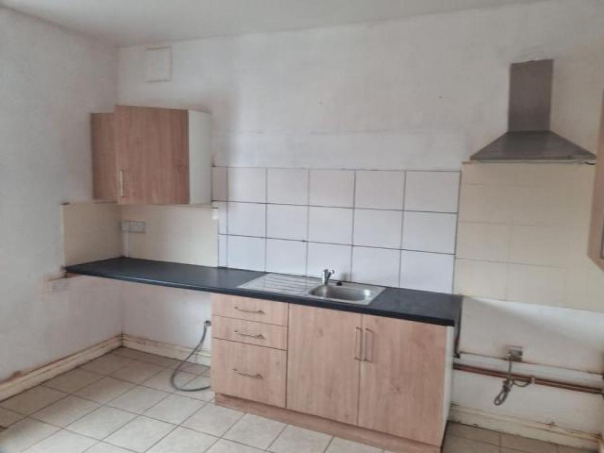 Picture of Apartment For Rent in Walsall, West Midlands, United Kingdom