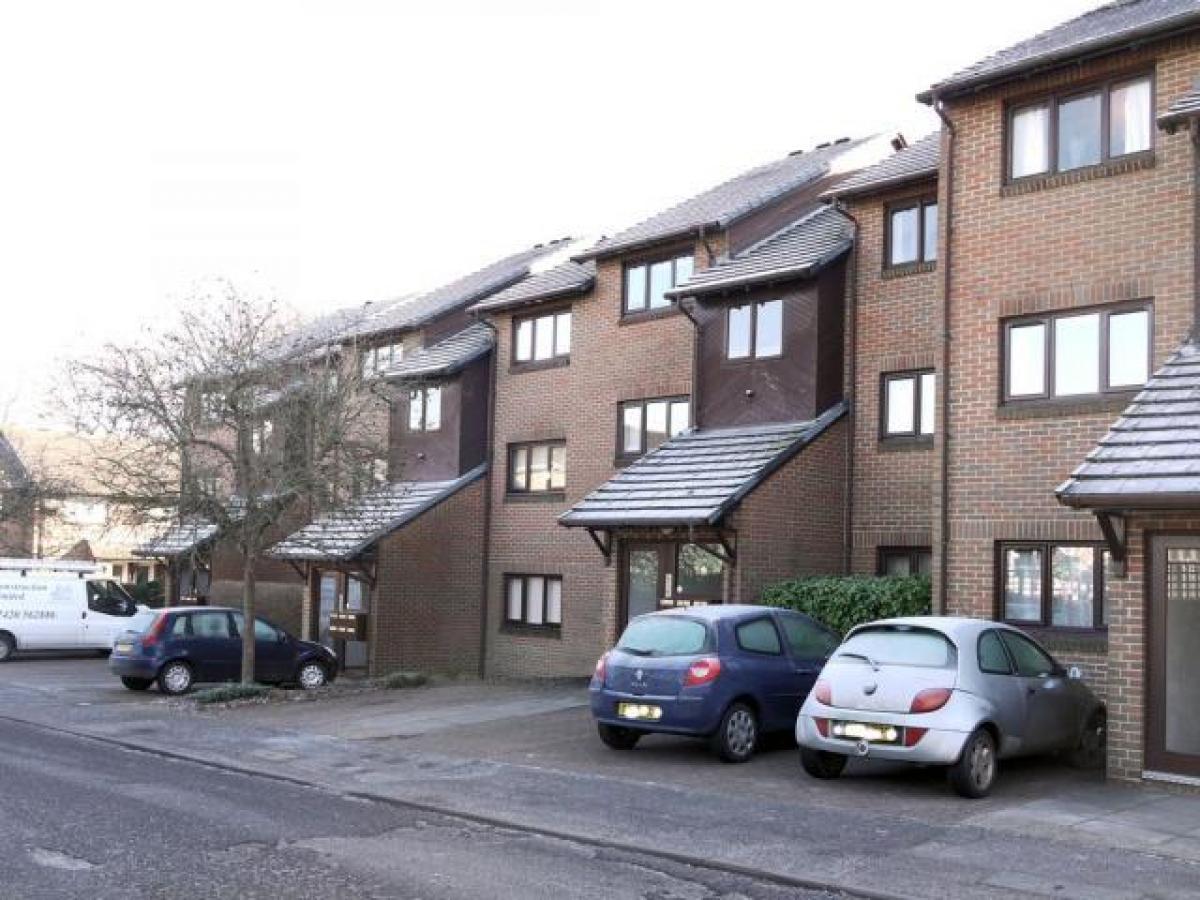 Picture of Apartment For Rent in Alton, Hampshire, United Kingdom