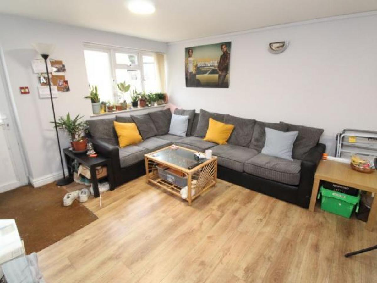 Picture of Apartment For Rent in Cardiff, South Glamorgan, United Kingdom