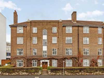Apartment For Rent in Kingston upon Thames, United Kingdom