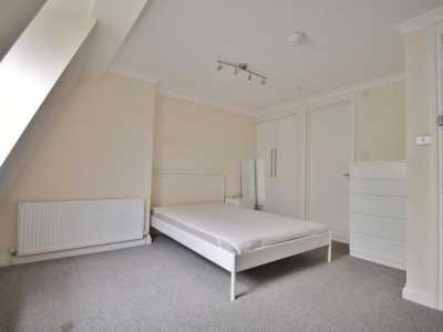 Home For Rent in Gravesend, United Kingdom