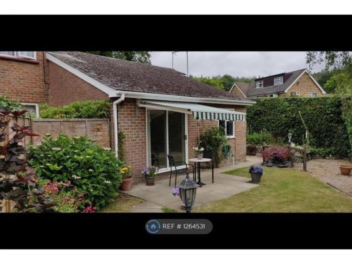 Picture of Bungalow For Rent in High Wycombe, Buckinghamshire, United Kingdom