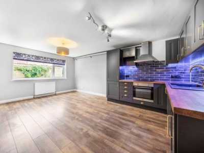 Apartment For Rent in Brentford, United Kingdom