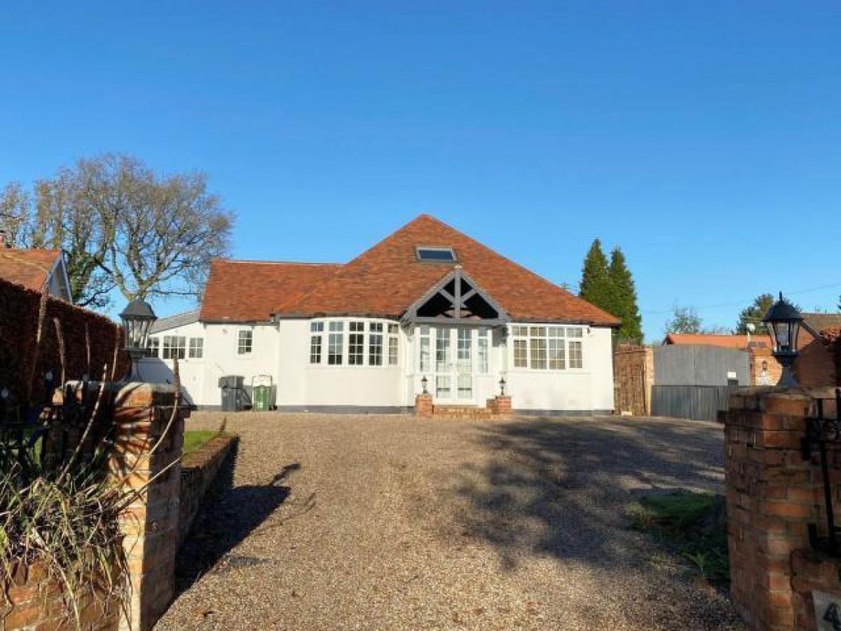 Picture of Bungalow For Rent in Birmingham, West Midlands, United Kingdom