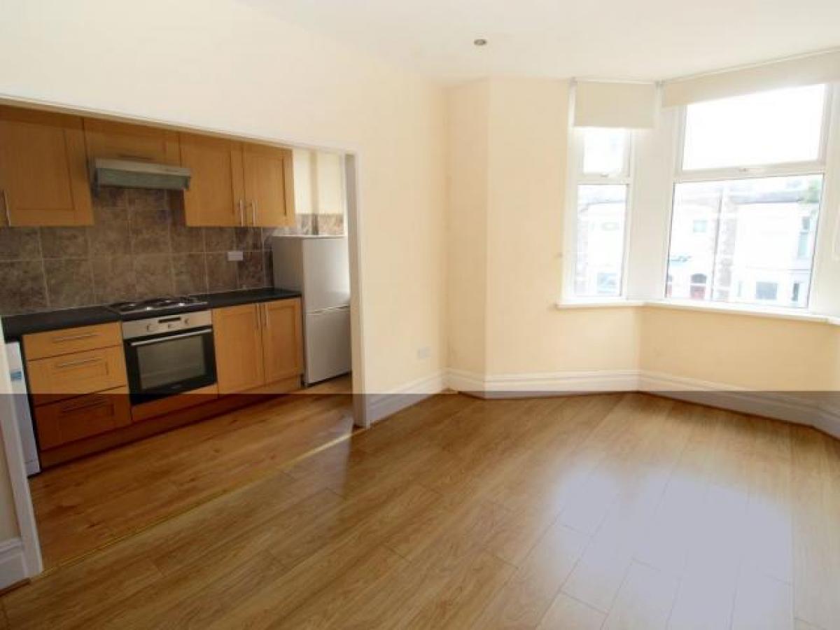 Picture of Apartment For Rent in Cardiff, South Glamorgan, United Kingdom