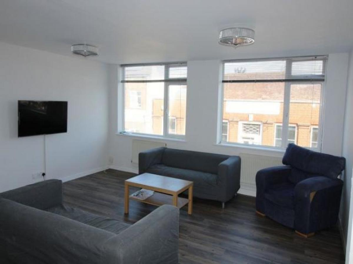 Picture of Apartment For Rent in Bournemouth, Dorset, United Kingdom