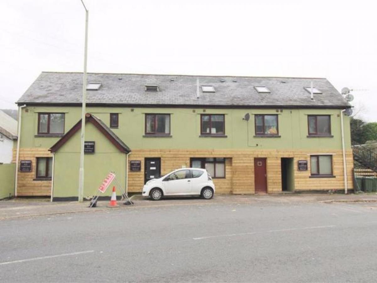 Picture of Apartment For Rent in Pontypridd, Mid Glamorgan, United Kingdom