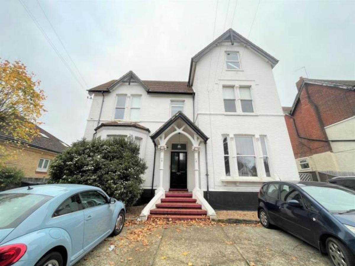 Picture of Apartment For Rent in Bromley, Greater London, United Kingdom