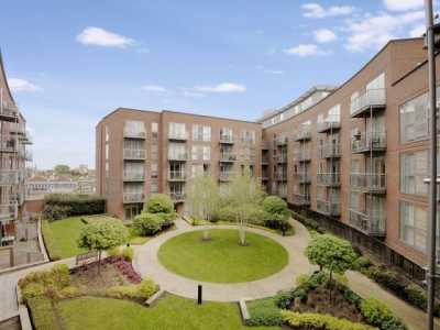 Apartment For Rent in Walton on Thames, United Kingdom