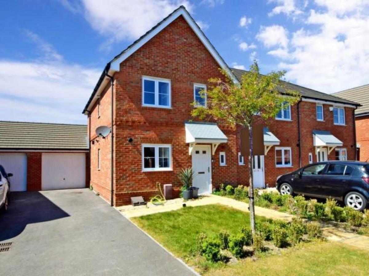 Picture of Home For Rent in Portsmouth, Hampshire, United Kingdom